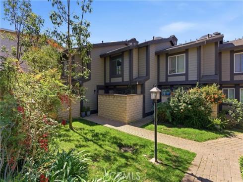 1095  Mesa Bluff  , Costa Mesa, CA