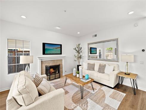 2563  Orange  C  Avenue, Costa Mesa, CA