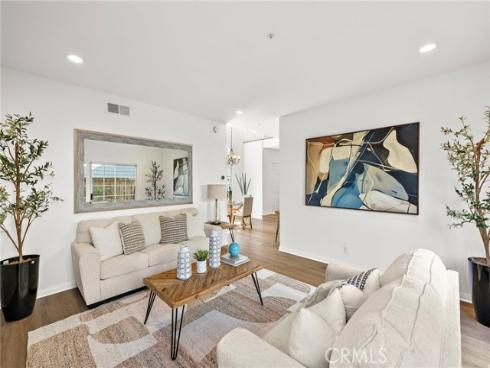 2563  Orange  C  Avenue, Costa Mesa, CA