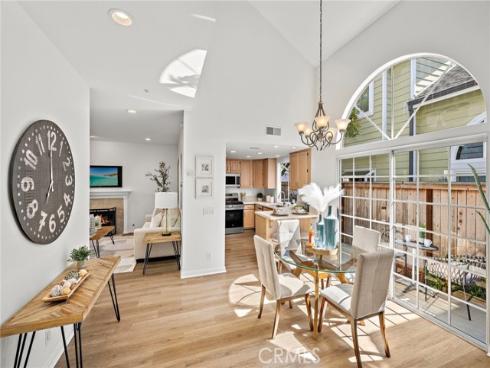 2563  Orange  C  Avenue, Costa Mesa, CA