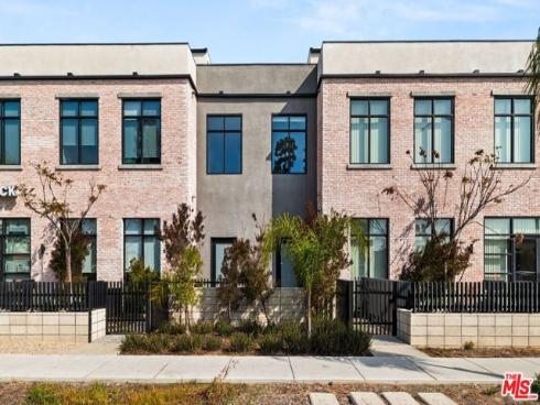 752 W 19th  B  Street, Costa Mesa, CA