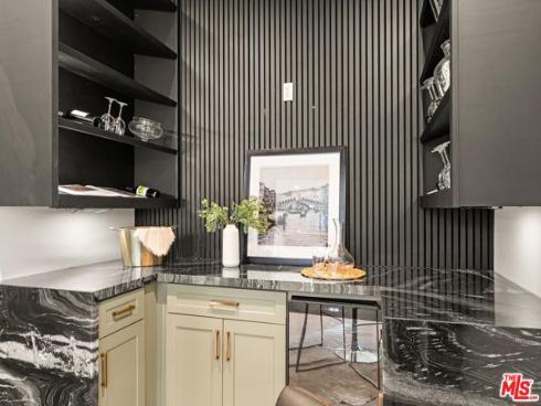 752 W 19th  B  Street, Costa Mesa, CA