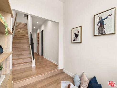 752 W 19th  B  Street, Costa Mesa, CA