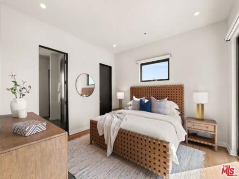 752 W 19th  B  Street, Costa Mesa, CA