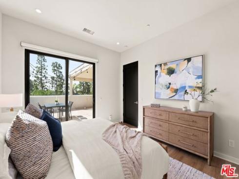 752 W 19th  B  Street, Costa Mesa, CA