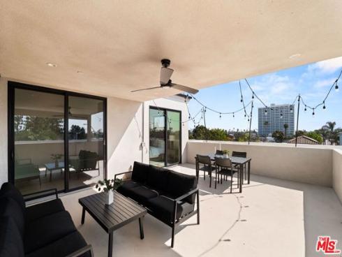 752 W 19th  B  Street, Costa Mesa, CA