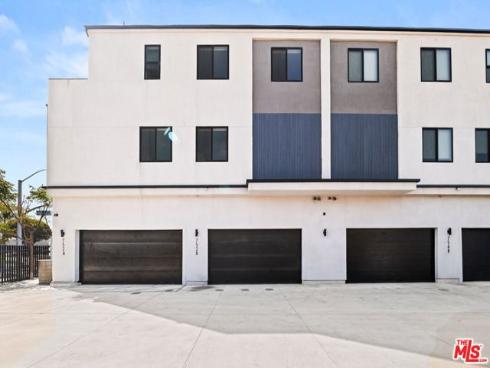 752 W 19th  B  Street, Costa Mesa, CA