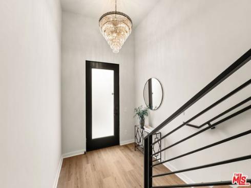 752 W 19th  B  Street, Costa Mesa, CA