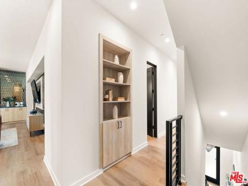 752 W 19th  B  Street, Costa Mesa, CA