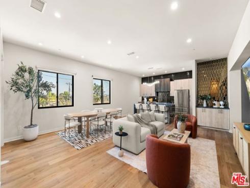 752 W 19th  B  Street, Costa Mesa, CA