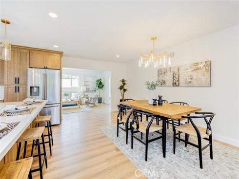 2433 Littleton , Costa Mesa, CA