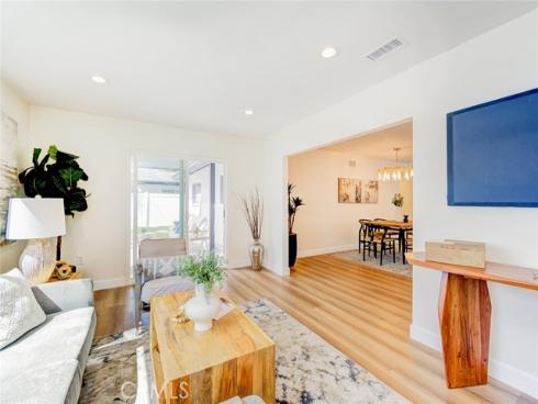 2433 Littleton , Costa Mesa, CA