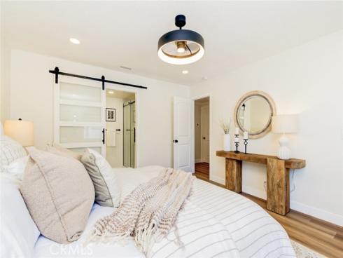 2433 Littleton , Costa Mesa, CA