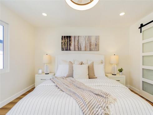 2433 Littleton , Costa Mesa, CA