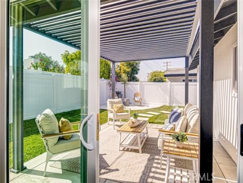 2433 Littleton , Costa Mesa, CA