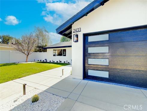 2433 Littleton , Costa Mesa, CA