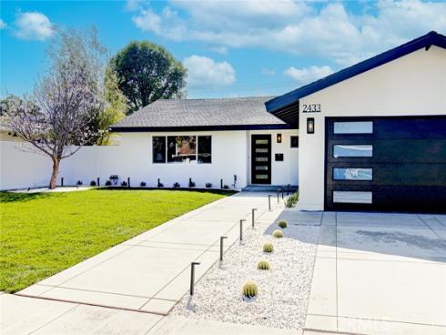 2433 Littleton , Costa Mesa, CA