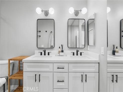 389  Ralcam   Place, Costa Mesa, CA