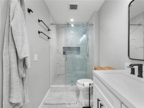 389  Ralcam   Place, Costa Mesa, CA