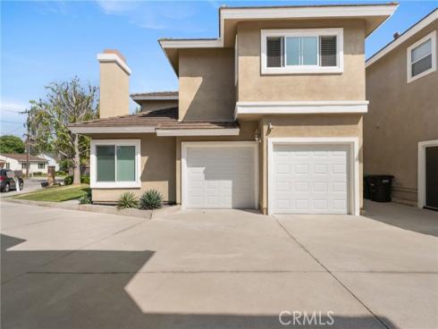 389  Ralcam   Place, Costa Mesa, CA