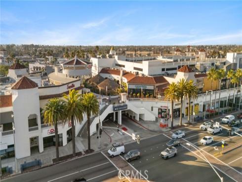 389  Ralcam   Place, Costa Mesa, CA