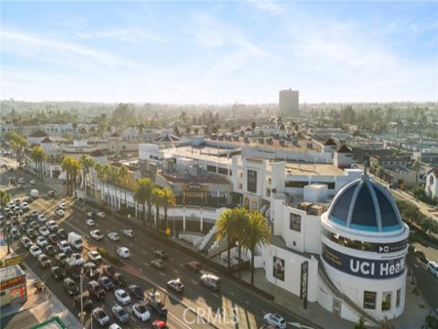 389  Ralcam   Place, Costa Mesa, CA