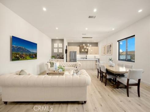 756 W 19th  B  Street, Costa Mesa, CA