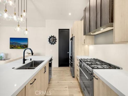 756 W 19th  B  Street, Costa Mesa, CA