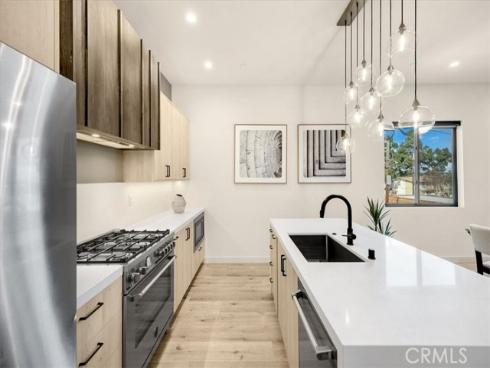 756 W 19th  B  Street, Costa Mesa, CA