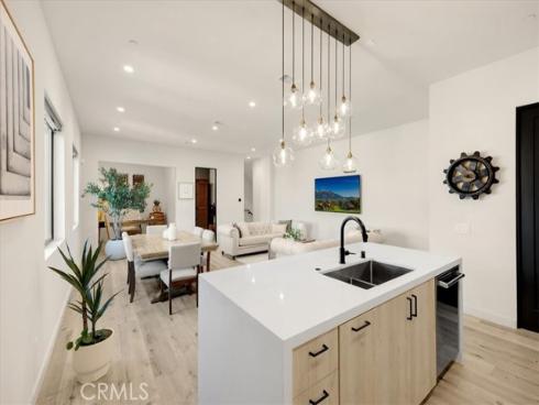 756 W 19th  B  Street, Costa Mesa, CA