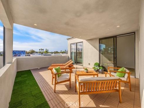 756 W 19th  B  Street, Costa Mesa, CA