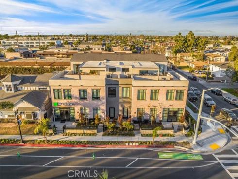 756 W 19th  B  Street, Costa Mesa, CA