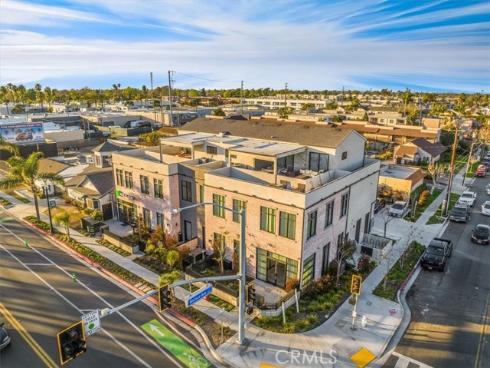 756 W 19th  B  Street, Costa Mesa, CA