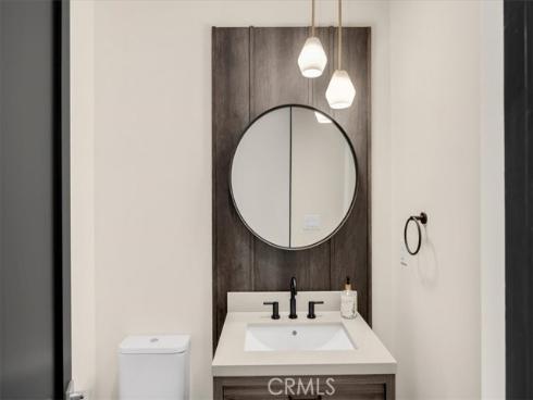 756 W 19th  B  Street, Costa Mesa, CA