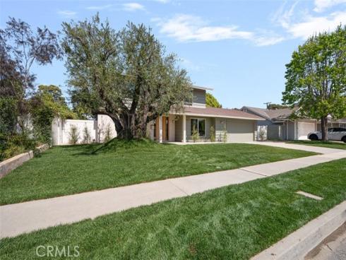 2880  Club House   Road, Costa Mesa, CA