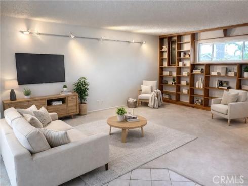 3233  Michigan  , Costa Mesa, CA