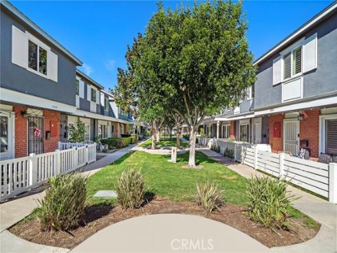 2338  Bunker Hill  , Costa Mesa, CA