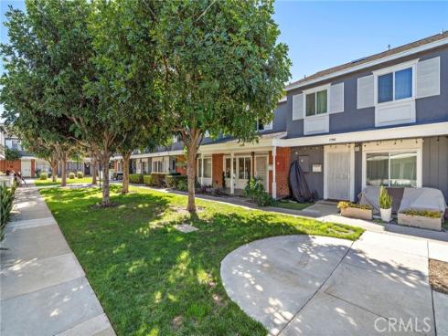 2338  Bunker Hill  , Costa Mesa, CA