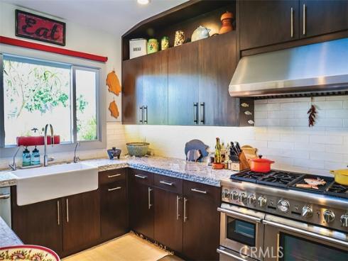 363  La Perle   Lane, Costa Mesa, CA