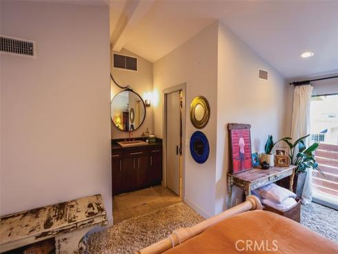 363  La Perle   Lane, Costa Mesa, CA