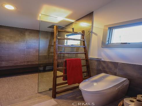 363  La Perle   Lane, Costa Mesa, CA