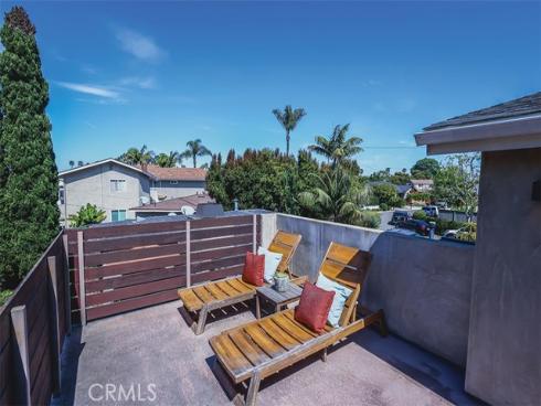 363  La Perle   Lane, Costa Mesa, CA