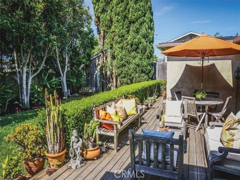 363  La Perle   Lane, Costa Mesa, CA