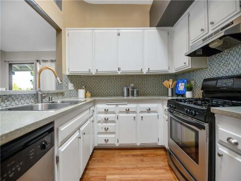 345  Avocado  201A , Costa Mesa, CA