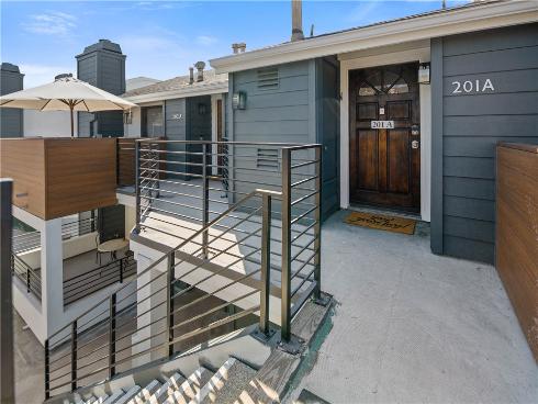 345  Avocado  201A , Costa Mesa, CA