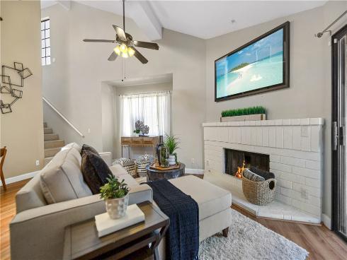 345  Avocado  201A , Costa Mesa, CA