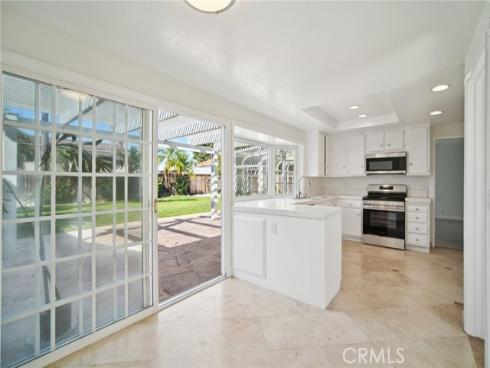 1070  Visalia  , Costa Mesa, CA