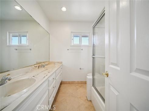 1070  Visalia  , Costa Mesa, CA