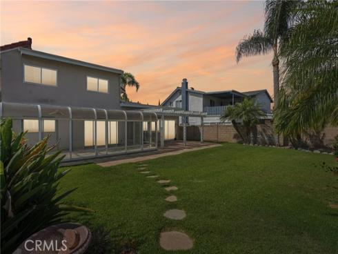 1070  Visalia  , Costa Mesa, CA