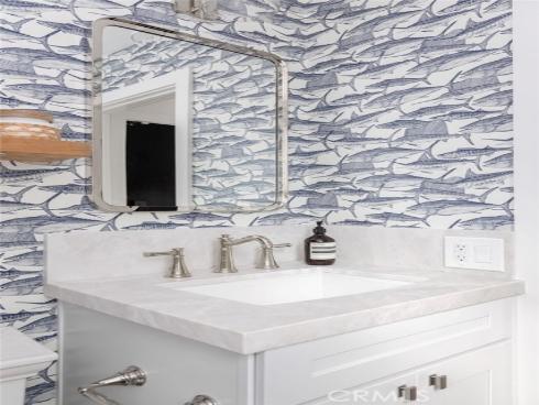 1631  Irvine  F , Costa Mesa, CA